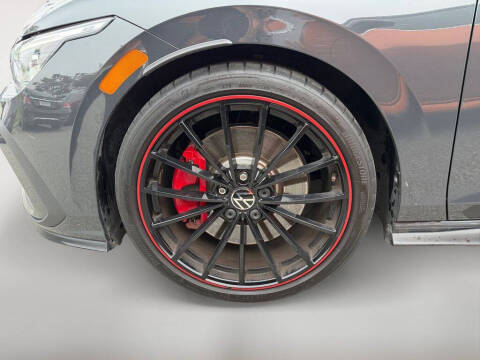 2023 Volkswagen Golf GTI 40th Anniversary Edition