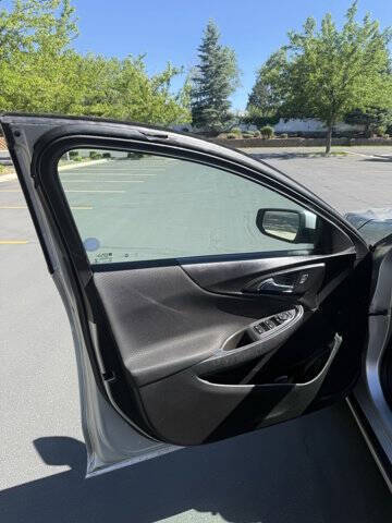 2017 Chevrolet Malibu LT