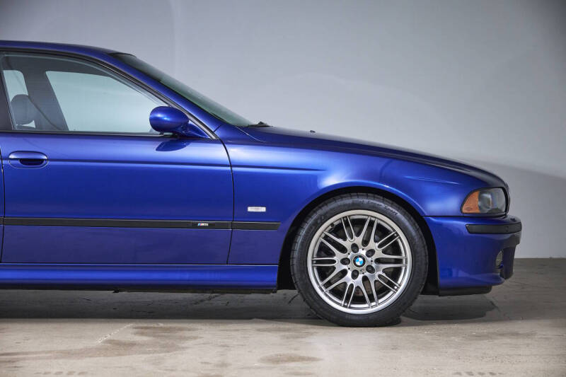 2002 BMW M5
