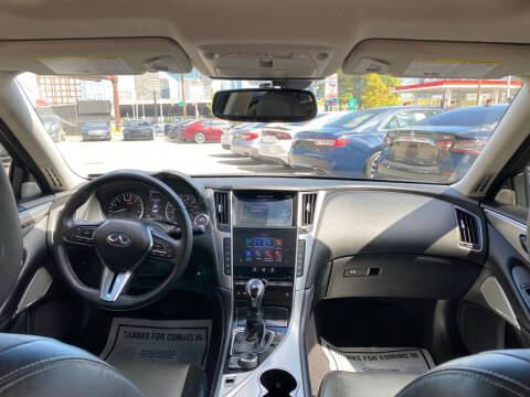 2022 Infiniti Q50 Luxe