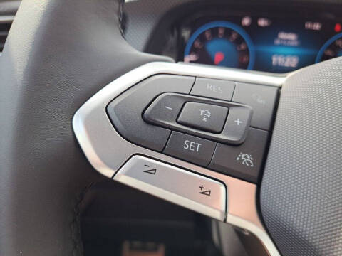 2026 Volkswagen Atlas Cross Sport SEL Premium R-Line 4Motion