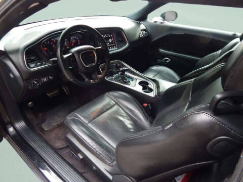 2018 Dodge Challenger SXT Plus