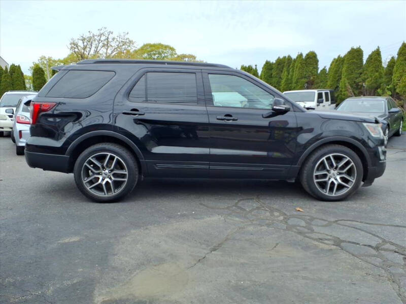 2017 Ford Explorer Sport