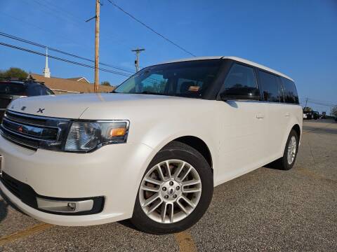 2014 Ford Flex for sale at J's Auto Exchange in Derry NH