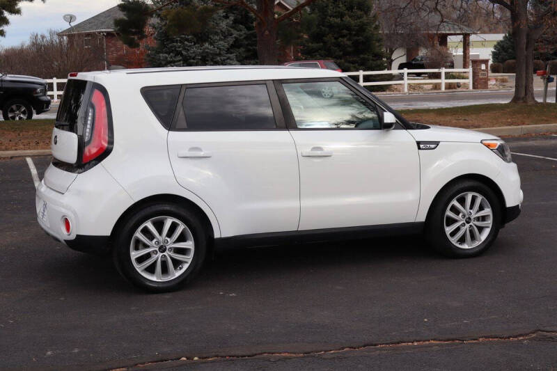 2019 Kia Soul +