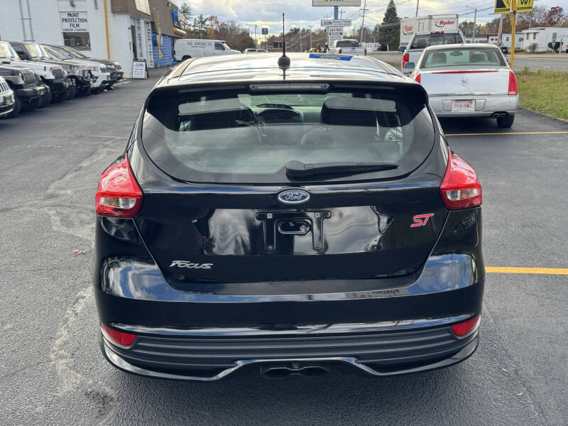 2018 Ford Focus ST