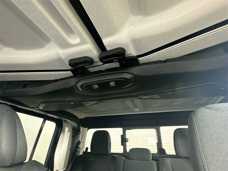 2025 Jeep Gladiator Sport S