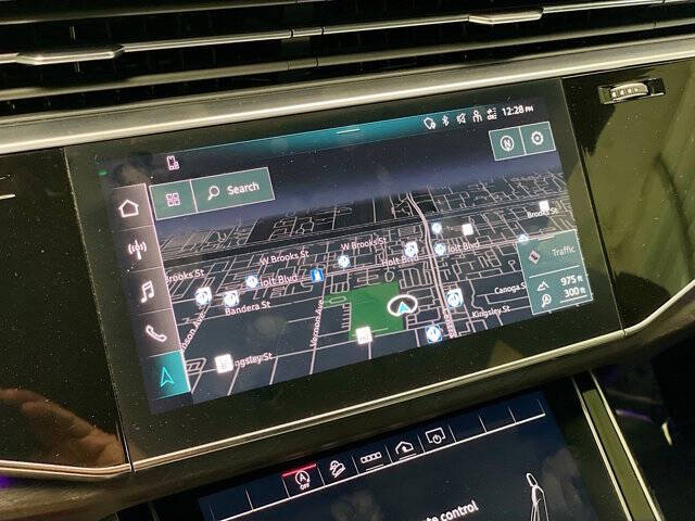 2021 Audi Q8 quattro Premium Plus 55 TFSI