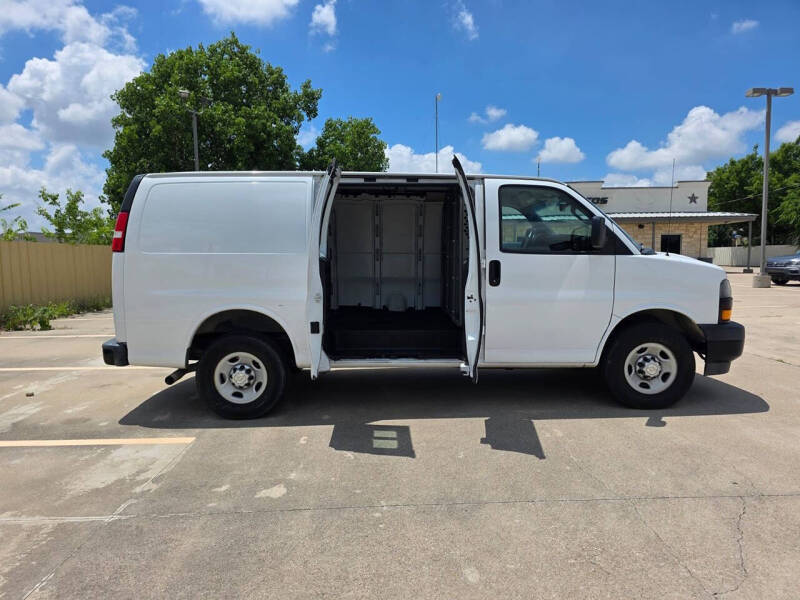 2019 Chevrolet Express 2500
