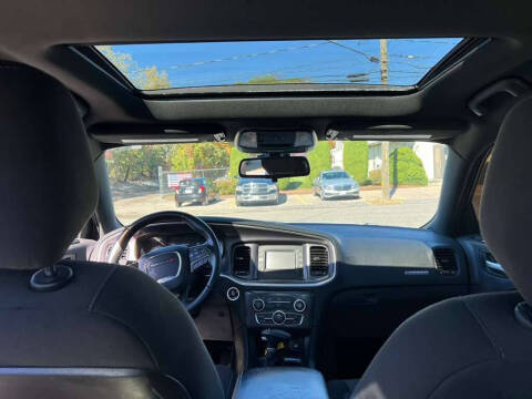 2016 Dodge Charger SE