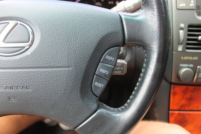 2004 Lexus LS 430