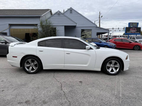 2013 Dodge Charger SE