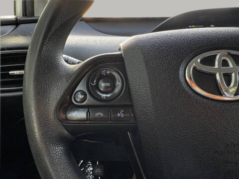 2021 Toyota Prius LE