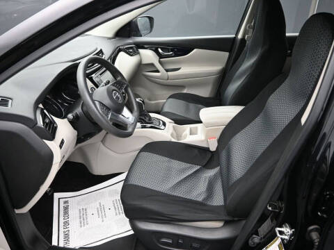 2020 Nissan Rogue Sport SV