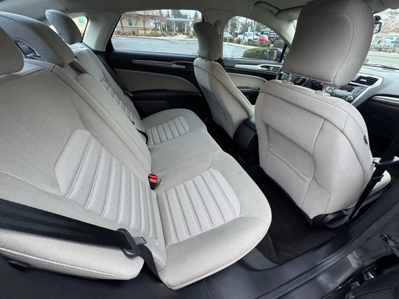 2017 Ford Fusion Hybrid S