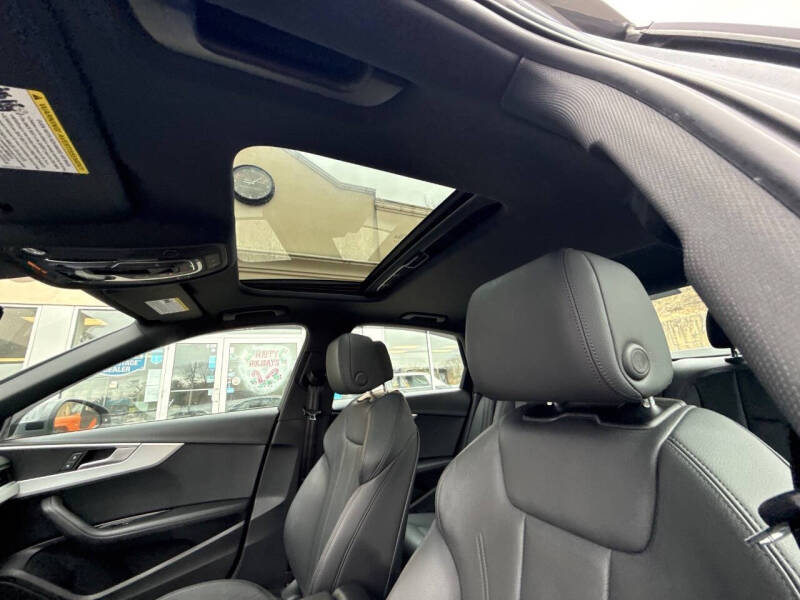 2019 Audi A4 quattro Premium Plus 45 TFSI