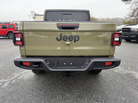 2026 Jeep Gladiator Willys