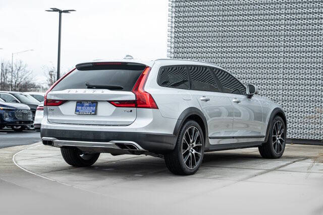 2020 Volvo V90 Cross Country T6