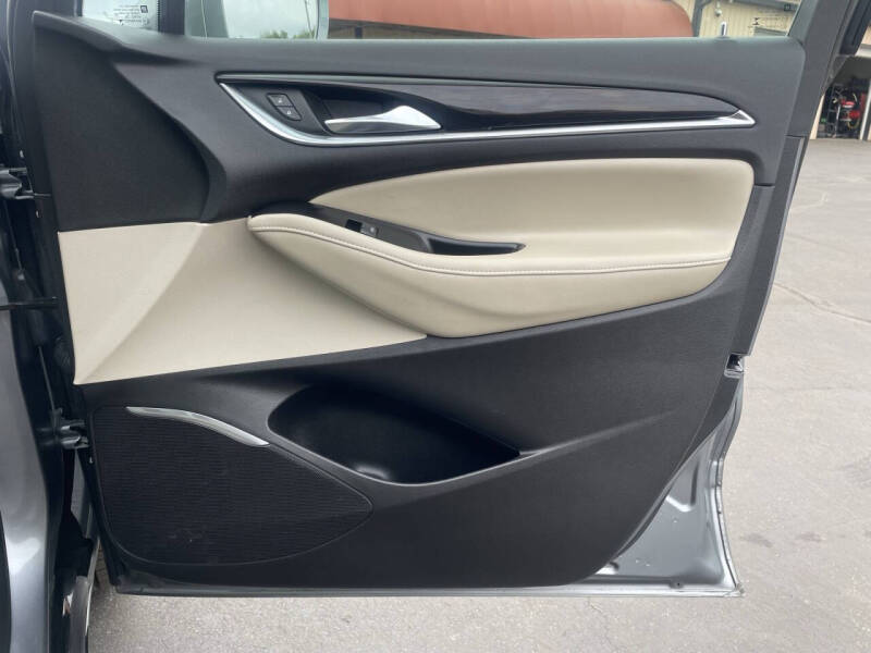 2019 Buick Enclave Essence