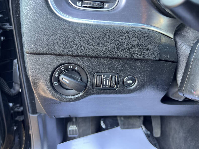 2015 Dodge Charger SE