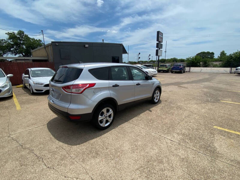 2014 Ford Escape S