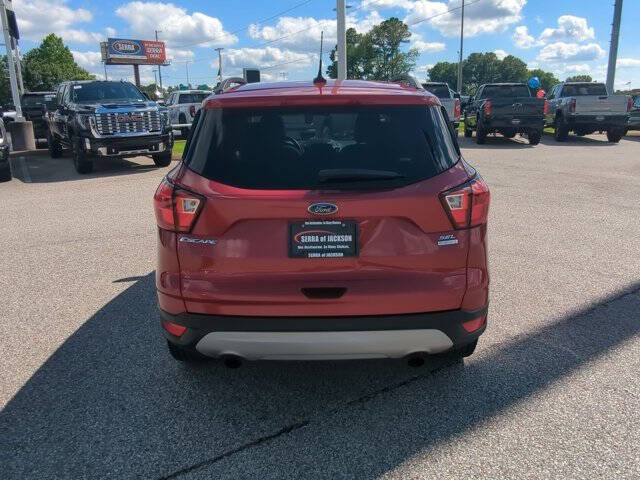 2019 Ford Escape SEL