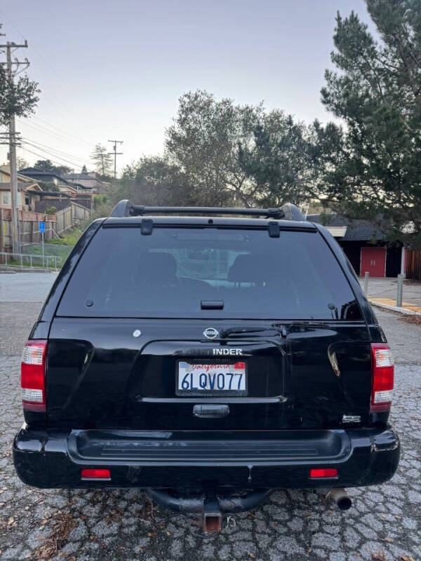 2003 Nissan Pathfinder SE