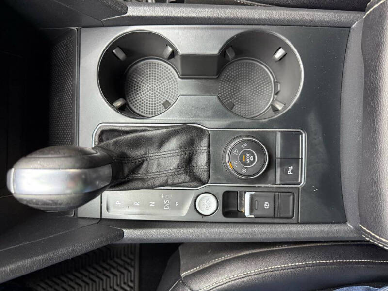 2020 Volkswagen Atlas Cross Sport SE 4Motion