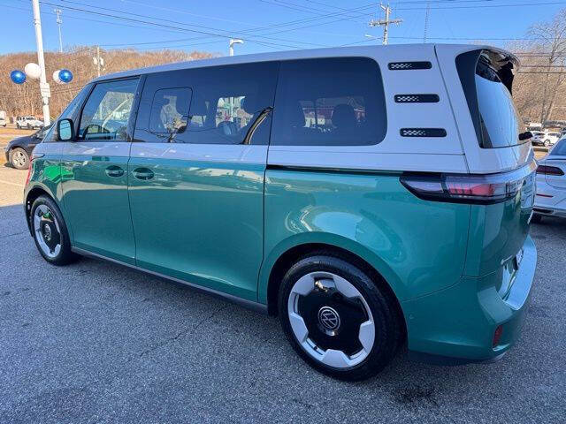 2025 Volkswagen ID. Buzz Pro S Plus 4Motion