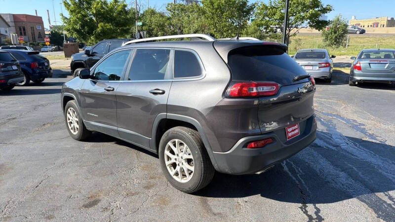 2016 Jeep Cherokee