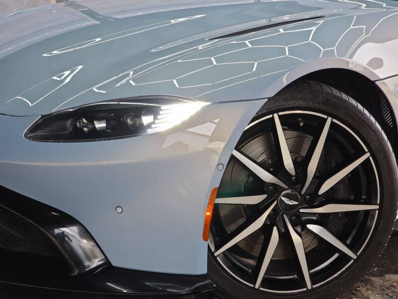 2020 Aston Martin Vantage
