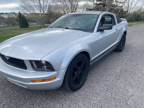 2005 Ford Mustang for sale at BELOW BOOK AUTO SALES in Idaho Falls ID