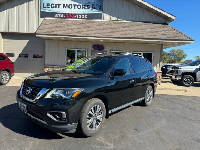 2017 Nissan Pathfinder for sale at Legit Motors in Elkhart, IN