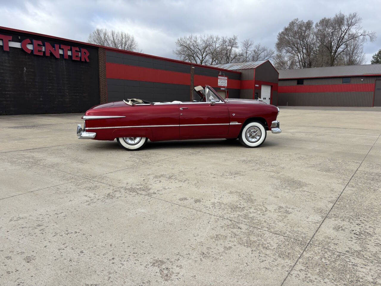 1951 Ford Custom 19