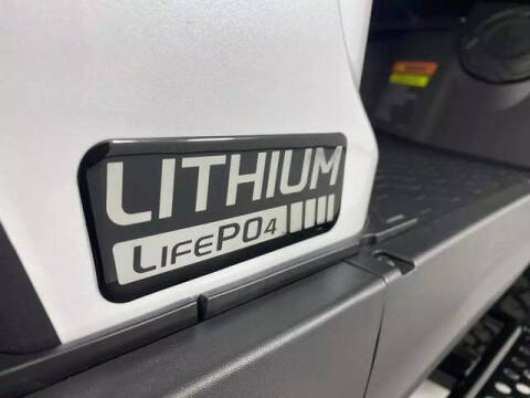 2025 Evolution MAVERICK 4 PLUS