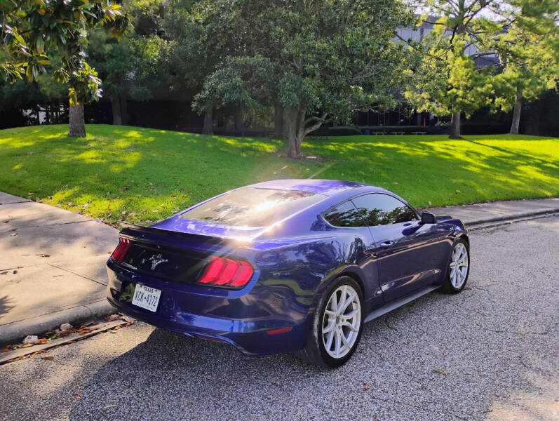 2015 Ford Mustang V6