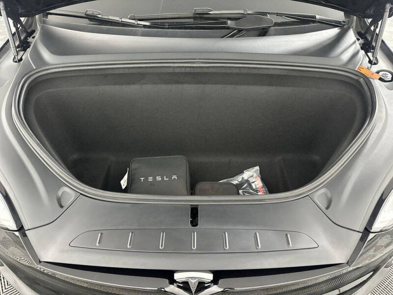 2023 Tesla Model X Plaid