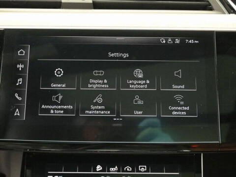 2019 Audi e-tron quattro Premium Plus