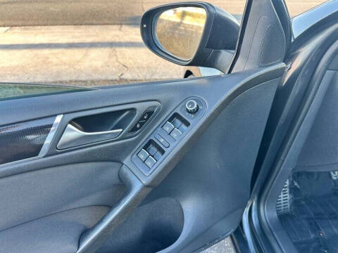 2013 Volkswagen GTI Wolfsburg Edition