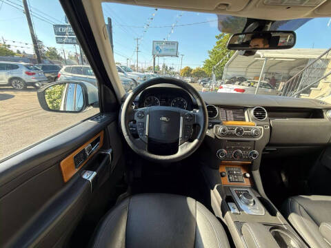 2015 Land Rover LR4 HSE LUX