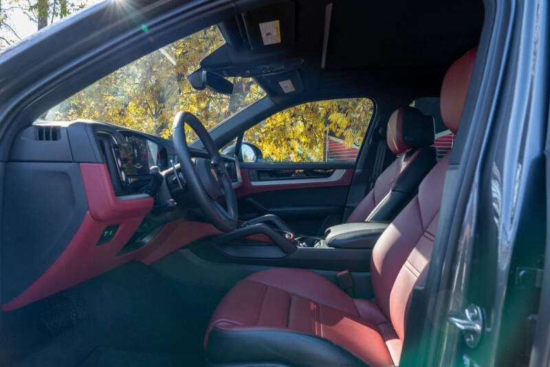 2025 Porsche Cayenne