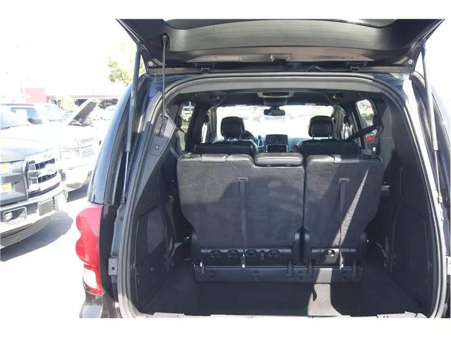 2019 Dodge Grand Caravan for sale at Auto Plaza in Fresno, CA