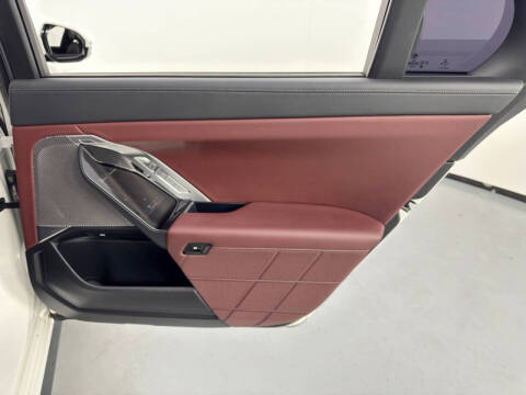 2023 BMW 7 Series 740i