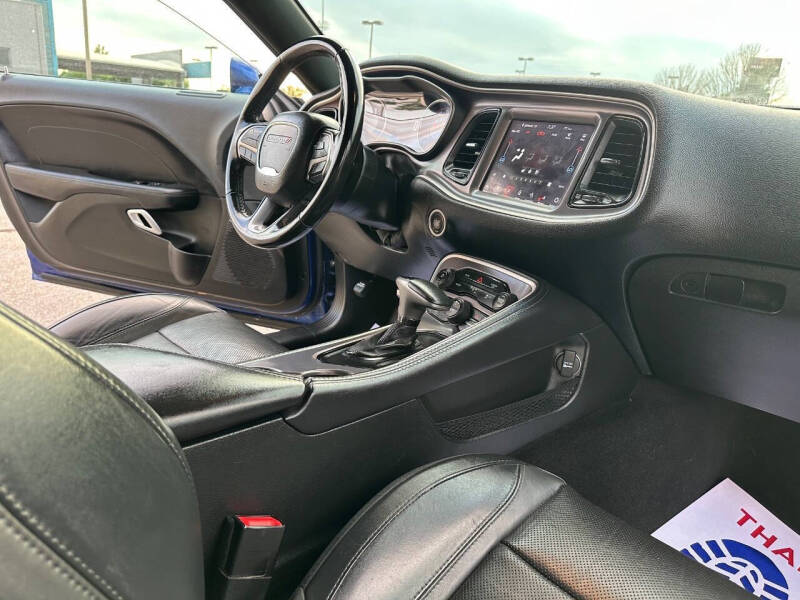 2019 Dodge Challenger SXT