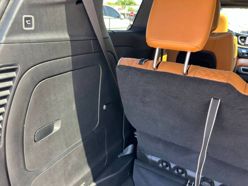 2023 Chrysler Pacifica Plug-In Hybrid Pinnacle