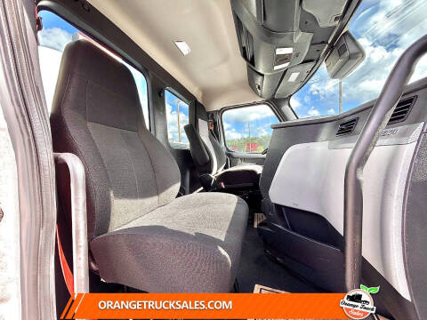 2022 Freightliner Cascadia