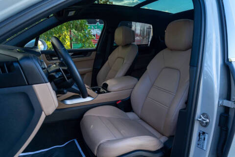 2024 Porsche Cayenne