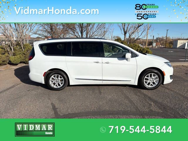 2020 Chrysler Pacifica Touring L