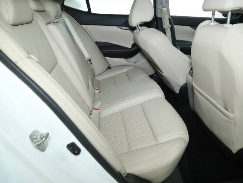 2017 Nissan Maxima Platinum