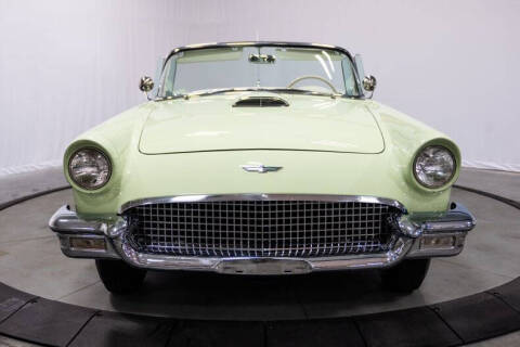 1957 Ford Thunderbird